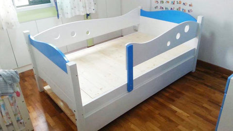 Oslo Little Whale Low Bed with Pullout - Kids Haven