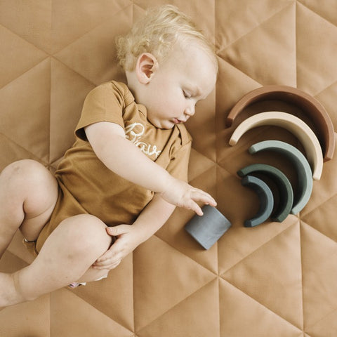 lullypop Vegan Leather Padded Play Mat in Caramel