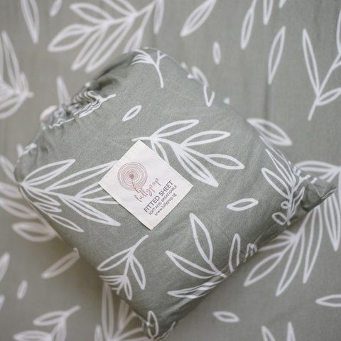 lullypop Fitted Sheet - Leaves (Multiple Sizes)