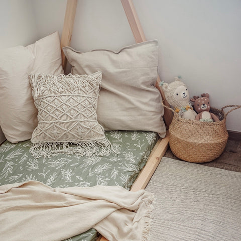 lullypop Fitted Sheet - Leaves (Multiple Sizes)