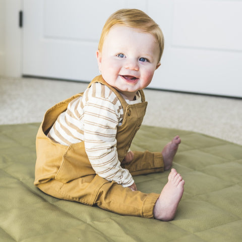 lullypop Vegan Leather Padded Play Mat in Olive