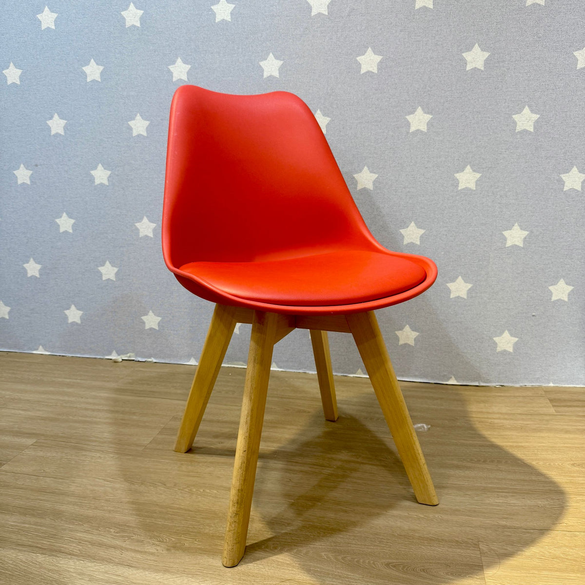 HB Rooms Padded Chair (Display)