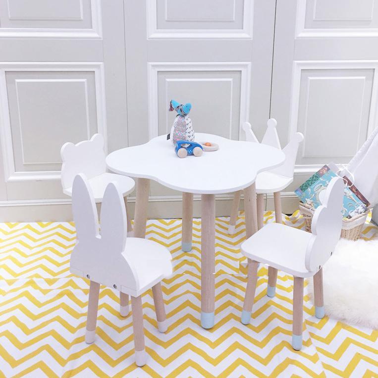 FIJN Clouds Play Table & Matching Play Chairs