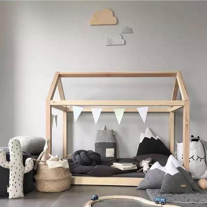 FIJN Toddler Wooden House Bed