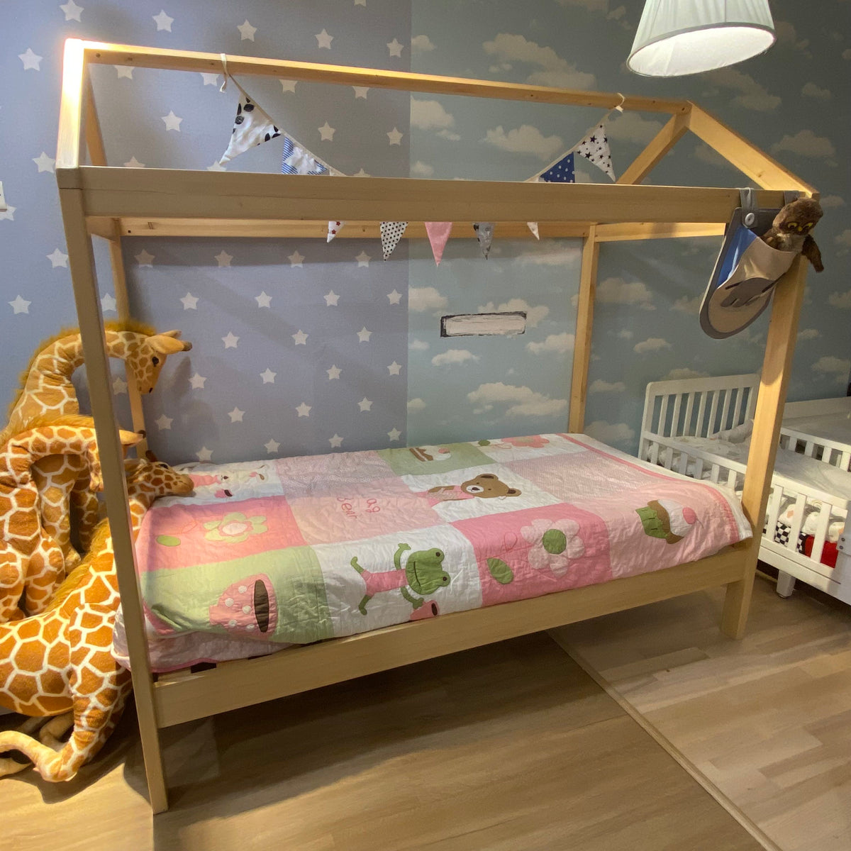 Oslo Basics Elevated House Bed (Single size) (Display Unit)